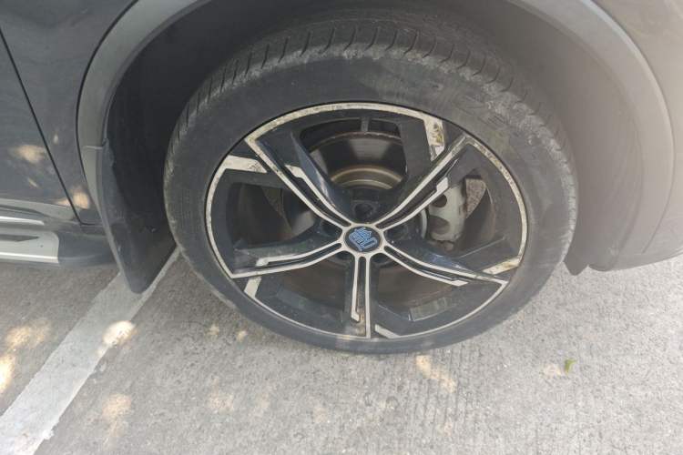 Used BYD Tang New Energy 2021 DM-i 112KM Prestige Model Right Front Wheel Hub
