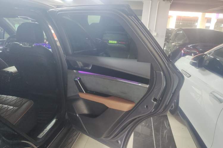 Used BYD Tang New Energy 2021 DM-i 112KM Prestige Model Right Rear Door Interior