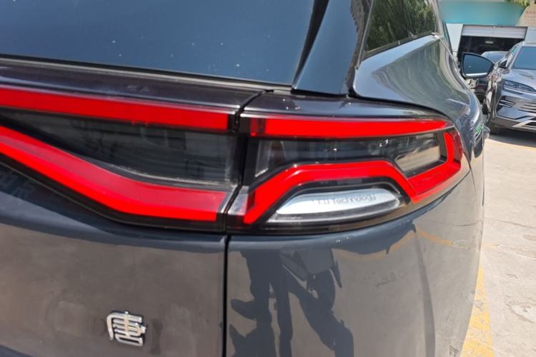 Used BYD Tang New Energy 2021 DM-i 112KM Prestige Model Right Rear Taillight