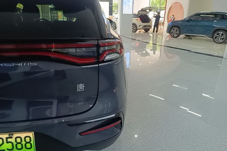 Used BYD Tang New Energy 2021 DM-i 112KM Prestige Model Right Rear Taillight