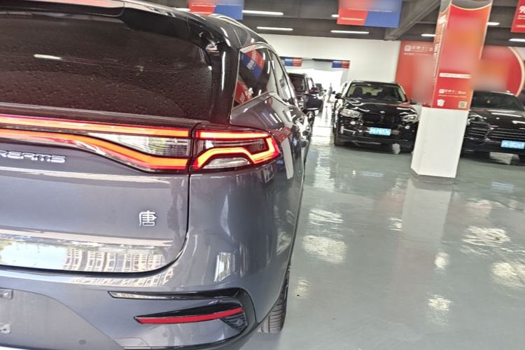 Used BYD Tang New Energy 2021 DM-i 112KM Prestige Model Right Rear Taillight
