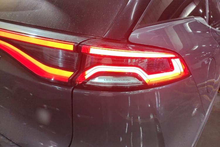 Used BYD Tang New Energy 2021 DM-i 112KM Prestige Model Right Rear Taillight