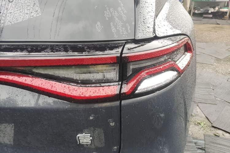 Used BYD Tang New Energy 2021 DM-i 112KM Prestige Model Right Rear Taillight