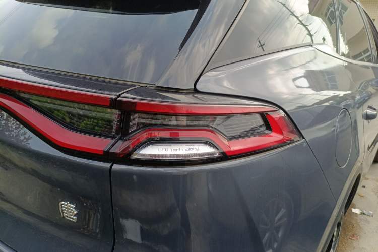Used BYD Tang New Energy 2021 DM-i 112KM Prestige Model Right Rear Taillight