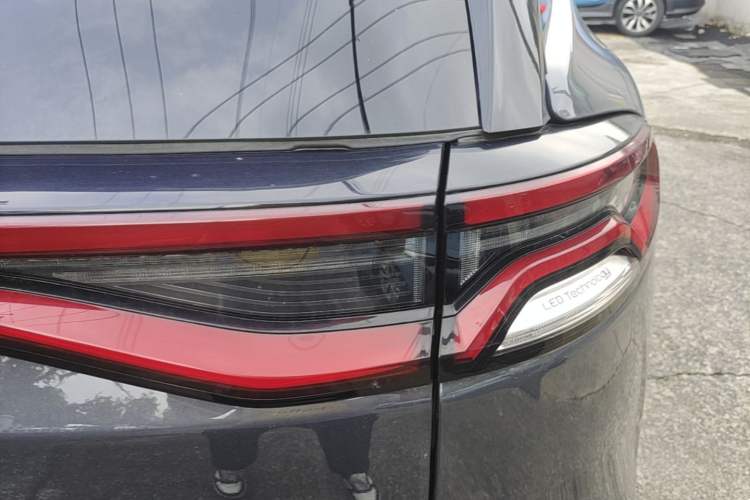 Used BYD Tang New Energy 2021 DM 2.0T Four-Wheel Drive Performance Edition Prestige Model Right Rear Taillight