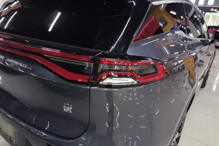Used BYD Tang New Energy 2021 DM-i 112KM Prestige Model Right Rear Taillight