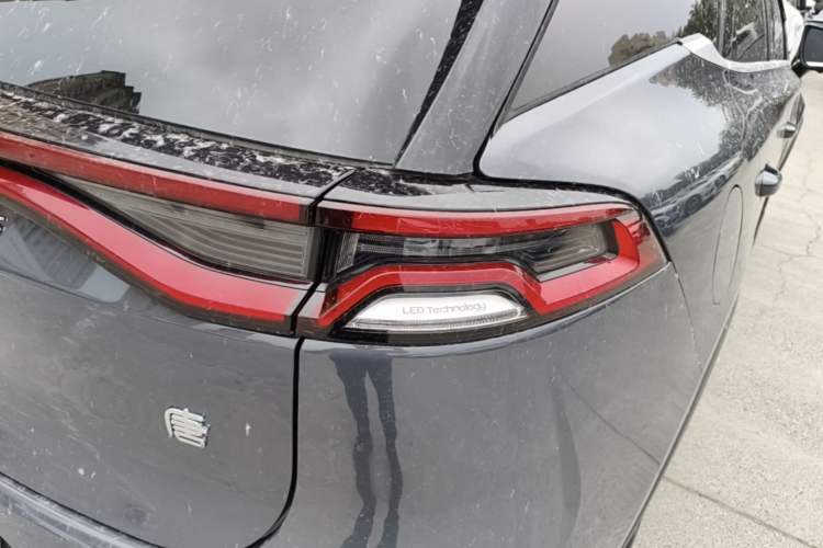 Used BYD Tang New Energy 2021 DM-i 112KM Prestige Model Right Rear Taillight