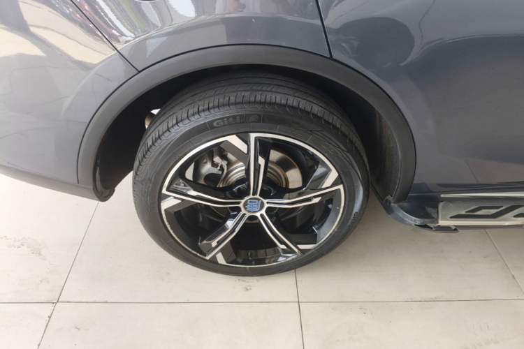 Used BYD Tang New Energy 2021 DM 2.0T Four-Wheel Drive Performance Edition Prestige Model Right Rear Wheel Hub