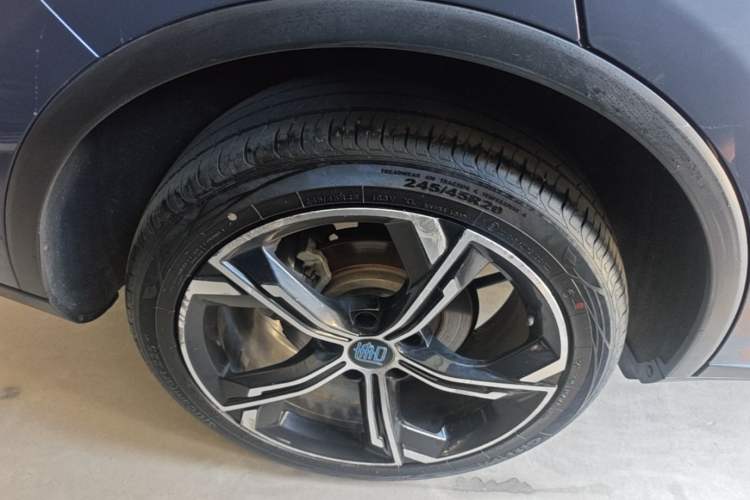 Used BYD Tang New Energy 2021 DM-i 112KM Prestige Model Right Rear Wheel Hub