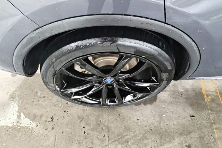 Used BYD Tang New Energy 2021 DM 2.0T Four-Wheel Drive High-Performance Flagship Model Right Rear Wheel Hub