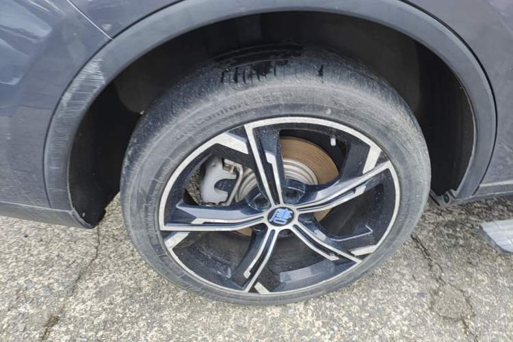 Used BYD Tang New Energy 2021 DM 2.0T Four-Wheel Drive Performance Edition Prestige Model Right Rear Wheel Hub