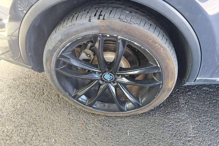 Used BYD Tang New Energy 2021 DM 2.0T Four-Wheel Drive High-Performance Flagship Model Right Rear Wheel Hub