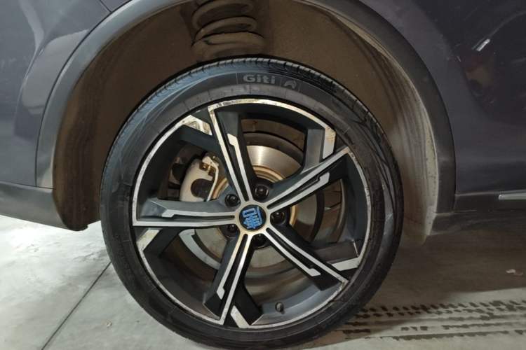 Used BYD Tang New Energy 2021 DM 2.0T Four-Wheel Drive Performance Edition Prestige Model Right Rear Wheel Hub