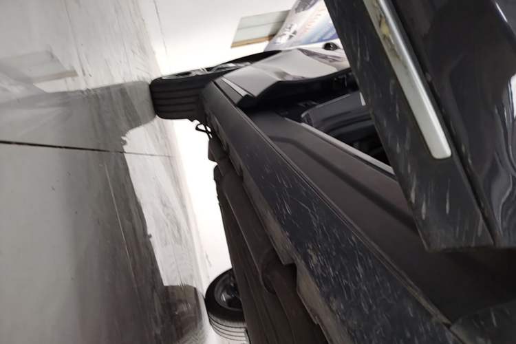 Used BYD Tang New Energy 2021 DM-i 112KM Prestige Model Right Side Sill