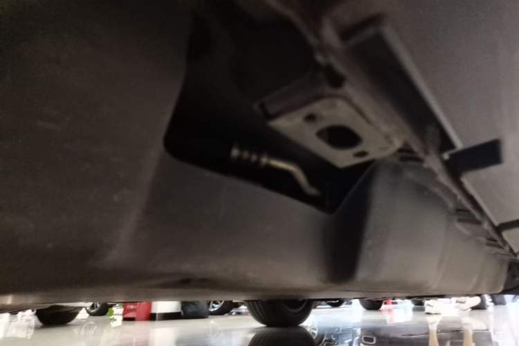 Used BYD Tang New Energy 2021 EV Long-Range Luxury Model Right Side Sill