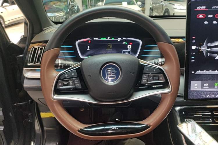 Used BYD Tang New Energy 2021 DM 2.0T Four-Wheel Drive High-Performance Flagship Model Steering Wheel