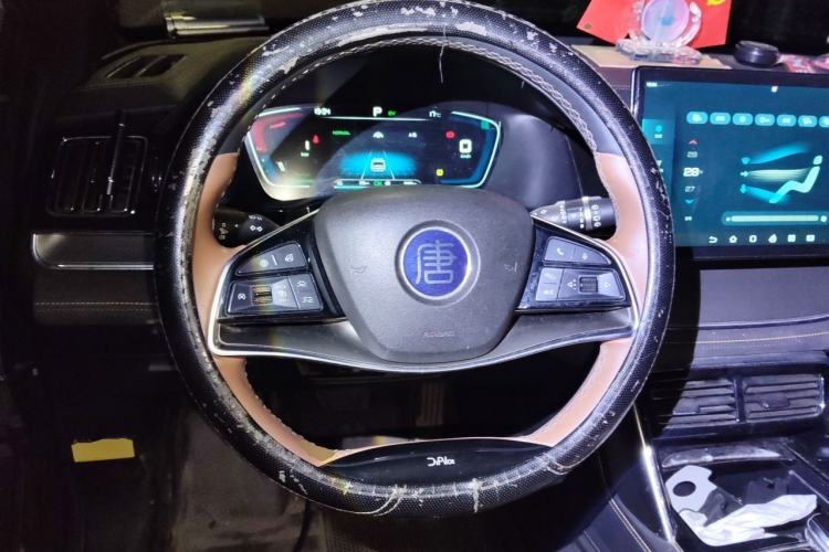 Used BYD Tang New Energy 2021 DM-i 112KM Prestige Model Steering Wheel