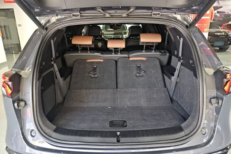 Used BYD Tang New Energy 2021 DM-i 112KM Prestige Model Trunk