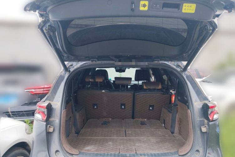 Used BYD Tang New Energy 2021 DM-i 112KM Prestige Model Trunk