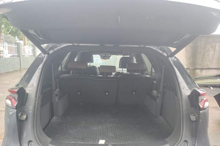 Used BYD Tang New Energy 2021 DM-i 112KM Prestige Model Trunk