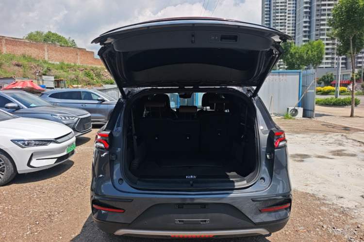Used BYD Tang New Energy 2021 DM-i 112KM Prestige Model Trunk