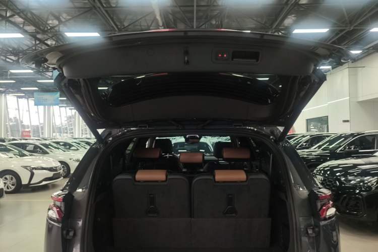 Used BYD Tang New Energy 2021 DM-i 112KM Prestige Model Trunk