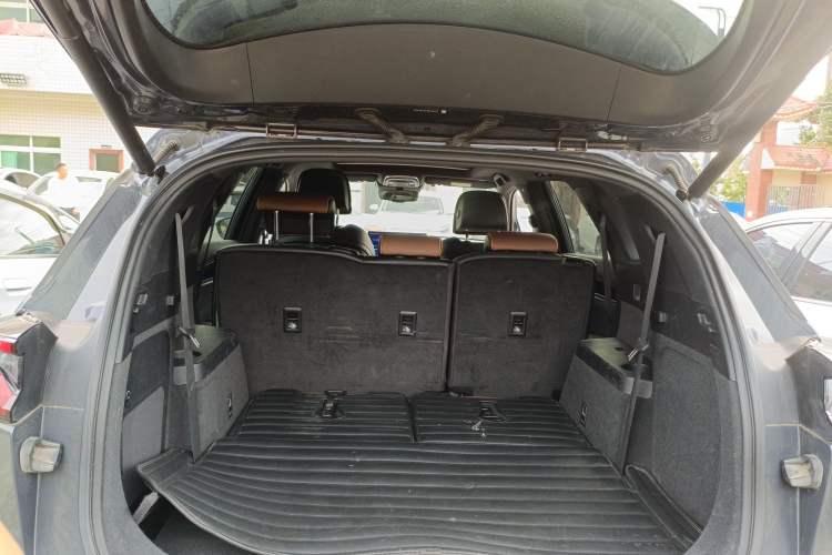 Used BYD Tang New Energy 2021 DM-i 112KM Prestige Model Trunk