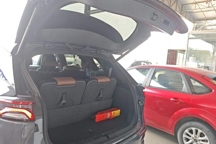 Used BYD Tang New Energy 2021 DM-i 112KM Prestige Model Trunk