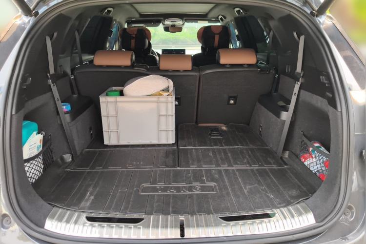 Used BYD Tang New Energy 2021 DM-i 112KM Prestige Model Trunk