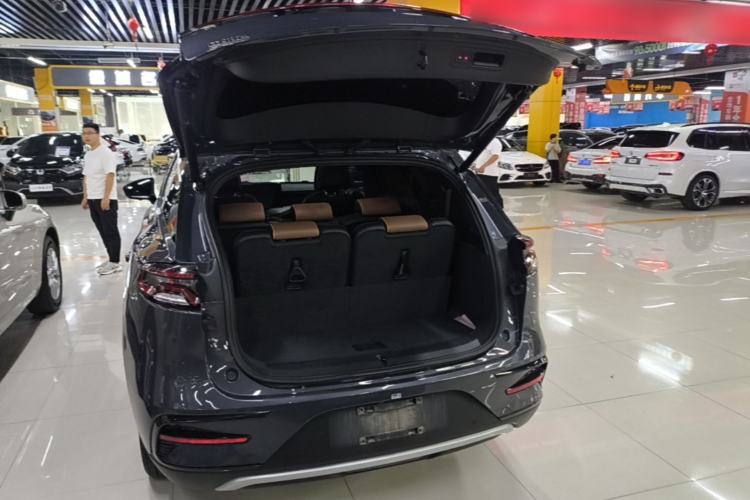 Used BYD Tang New Energy 2021 DM-i 112KM Prestige Model Trunk