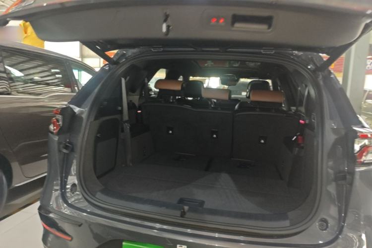 Used BYD Tang New Energy 2021 DM-i 112KM Prestige Model Trunk
