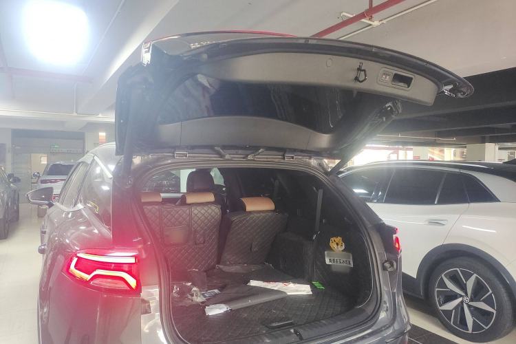 Used BYD Tang New Energy 2021 DM-i 112KM Prestige Model Trunk