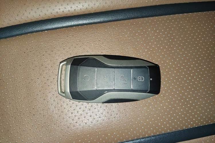 Used BYD Tang New Energy 2021 DM 2.0T Four-Wheel Drive High-Performance Luxury Model Vehicle Key