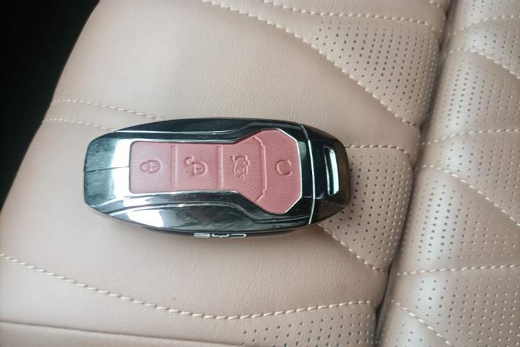 Used BYD Tang New Energy 2021 DM-i 112KM Prestige Model Vehicle Key