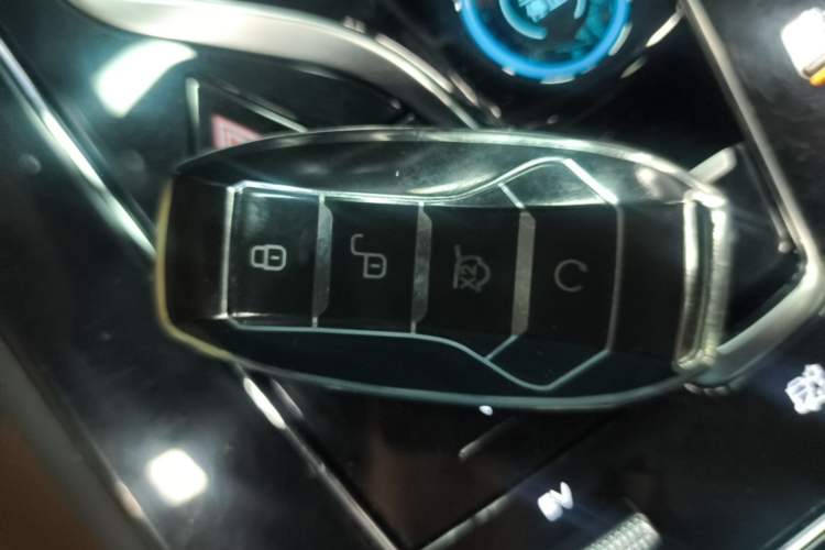 Used BYD Tang New Energy 2021 DM-i 112KM Prestige Model Vehicle Key