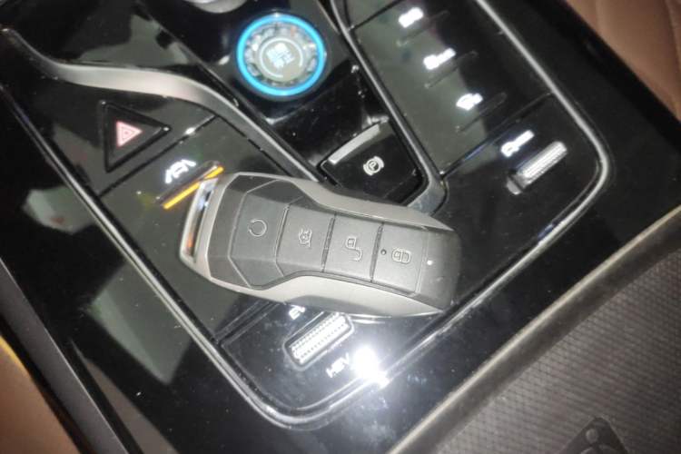 Used BYD Tang New Energy 2021 DM-i 112KM Prestige Model Vehicle Key