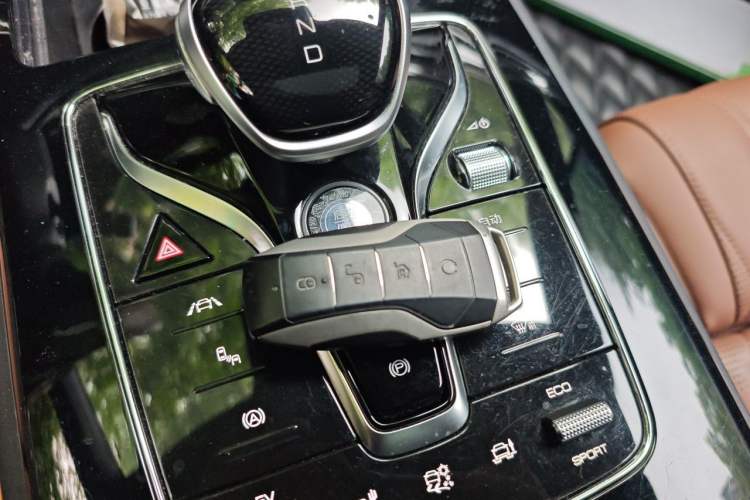 Used BYD Tang New Energy 2021 DM 2.0T Four-Wheel Drive High-Performance Flagship Model Vehicle Key