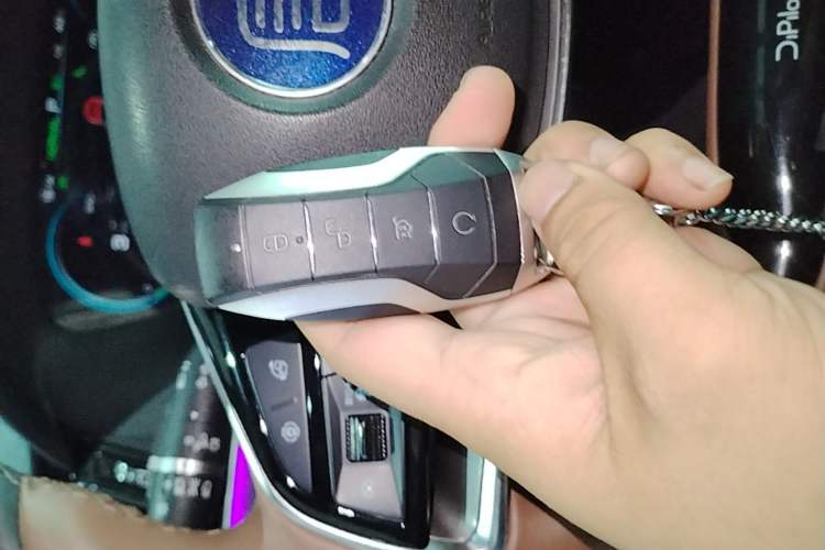 Used BYD Tang New Energy 2021 DM-i 112KM Prestige Model Vehicle Key