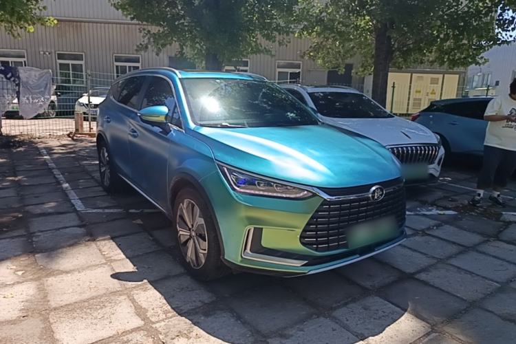 Used BYD Tang New Energy 2021 EV Four-Wheel Drive High-Performance Luxury Model Front Right 45 Deg