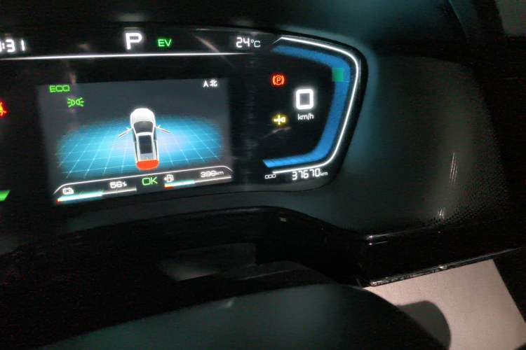 Used BYD Tang New Energy 2021 DM-i 112KM Prestige Model Odometer Close Up