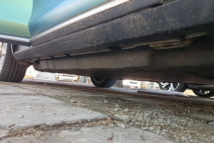Used BYD Tang New Energy 2021 EV Four-Wheel Drive High-Performance Luxury Model Right Side Sill