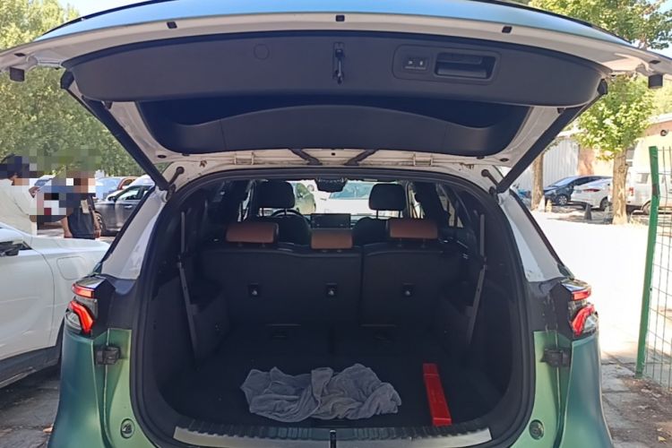 Used BYD Tang New Energy 2021 EV Four-Wheel Drive High-Performance Luxury Model Trunk