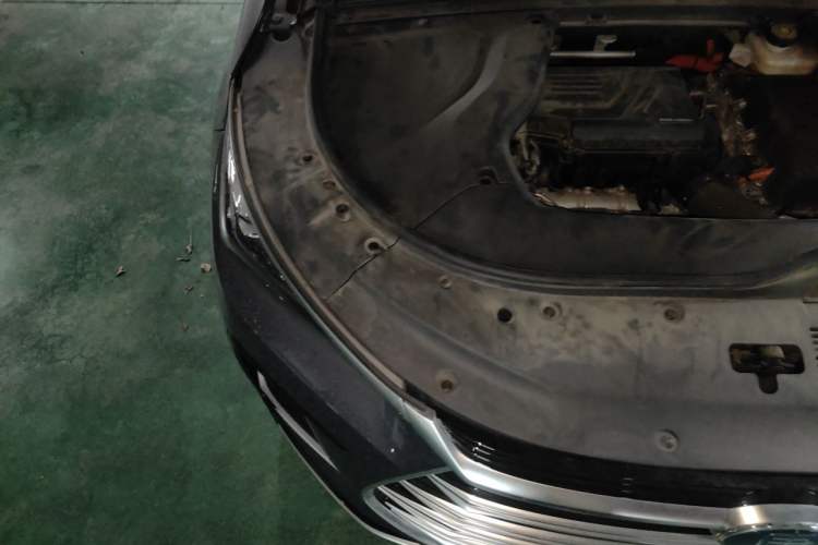 Used BYD Tang New Energy 2021 DM-i 112KM Prestige Model Engine Bay Right