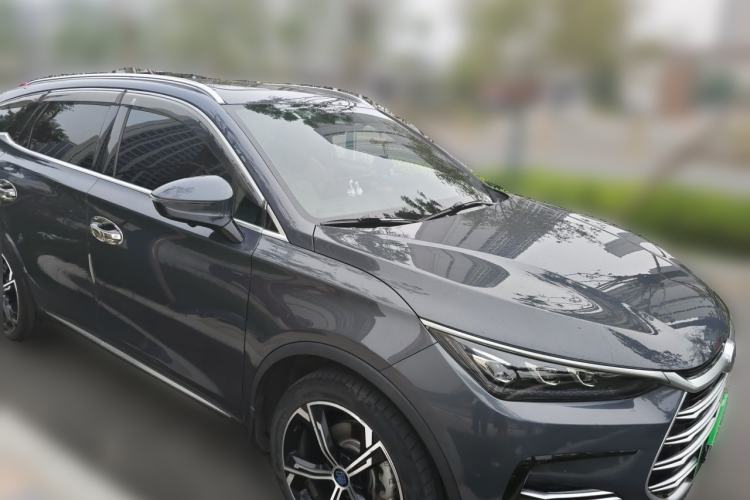 Used BYD Tang New Energy 2021 DM-i 112KM Prestige Model Front Right 45 Deg