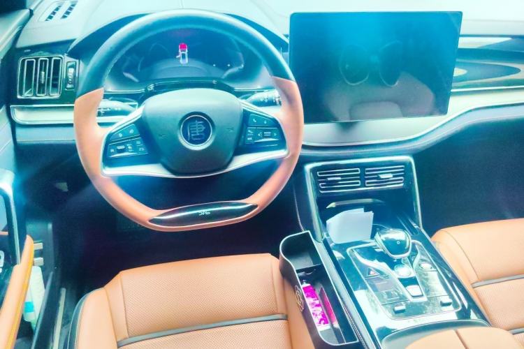 Used BYD Tang New Energy 2021 DM 2.0T Four-Wheel Drive High-Performance Luxury Model Steering Wheel