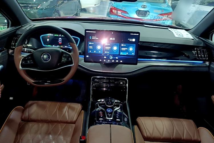 Used BYD Tang New Energy 2021 DM-i 112KM Prestige Model Center Console
