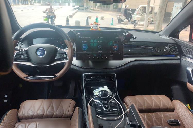 Used BYD Tang New Energy 2021 DM 2.0T Four-Wheel Drive High-Performance Flagship Model Center Console