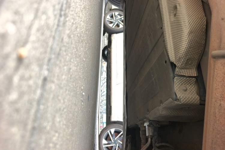 Used BYD Tang New Energy 2021 DM-i 112KM Prestige Model Chassis Front Right