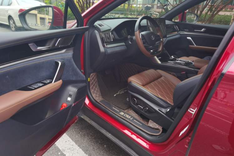 Used BYD Tang New Energy 2021 DM-i 112KM Prestige Model Driver Seat