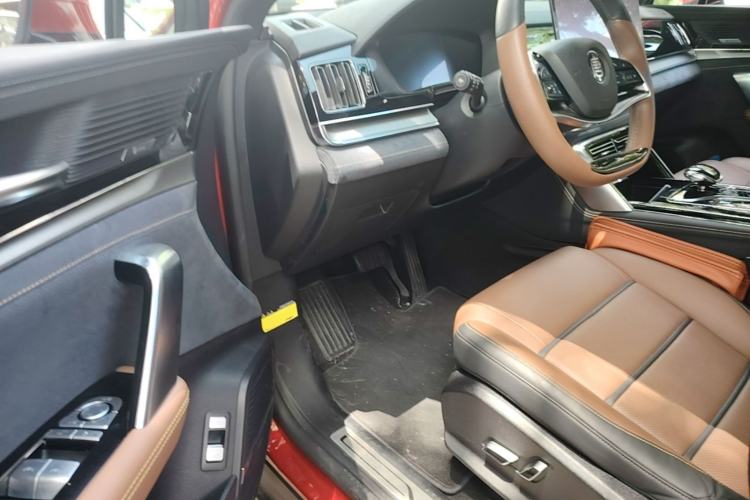 Used BYD Tang New Energy 2021 DM 2.0T Four-Wheel Drive Performance Edition Prestige Model Driver Seat